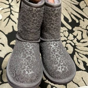 Girls’ UGG